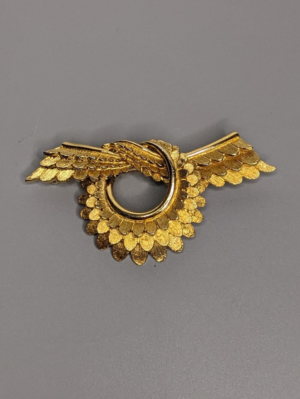 Vtg Boucher Brooch Winged Circle Signed Gold Tone Mid Century Modern Design
